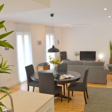 Tp Bombarda 5, Lisbon Deluxe Apartment Exterior photo
